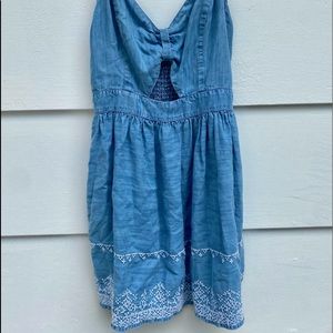 SOLD Blue Hollister Size Large Chambray Above-Knee Dress